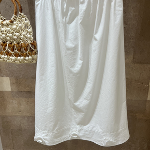 26018 花朵不可拆 云朵26年夏上新法式 简约纯白半身裙