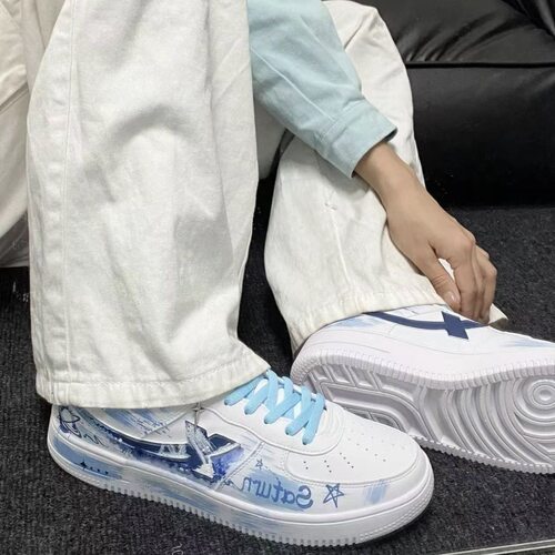 【定制球鞋】特步空军一号断裂时空涂鸦手绘潮流个性百搭休闲板鞋