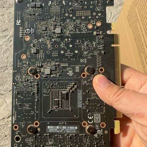 {议价}自用丽台+P2000+5G专业图像显卡实物图