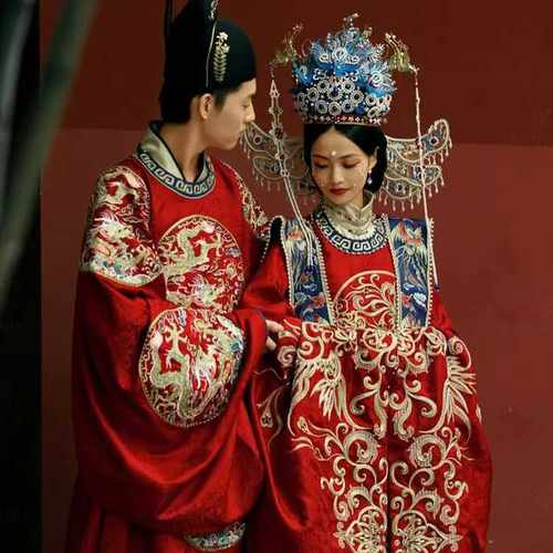 出租汉服婚服全套中式女凤冠霞帔明制重工租赁鸾凤和鸣中式嫁衣