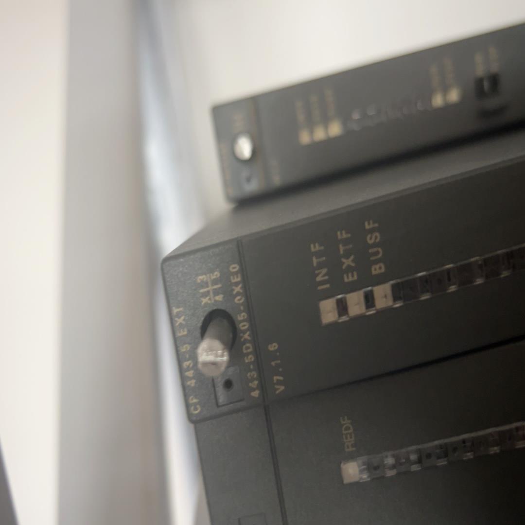 [德峰]西门子443-5DX05-0xE0。