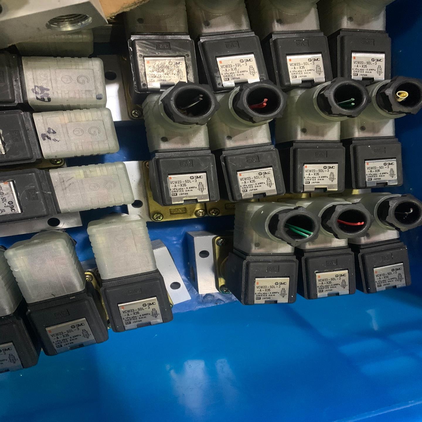 SMC电磁阀VCW23－5DL－3－A－X35，需要的议