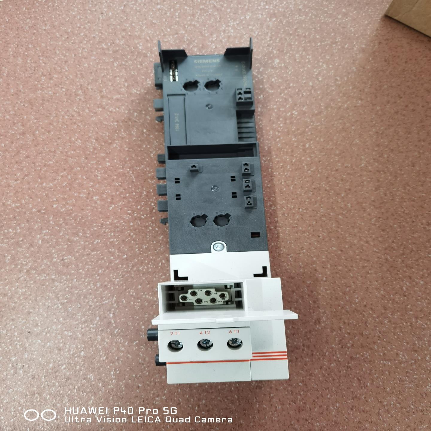 终端模块 SIEMENS  3RK1903-OAK1O 全新