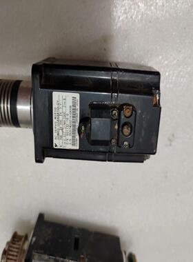 安川SGMAH-02AAA61D-0Y电机，200W图片