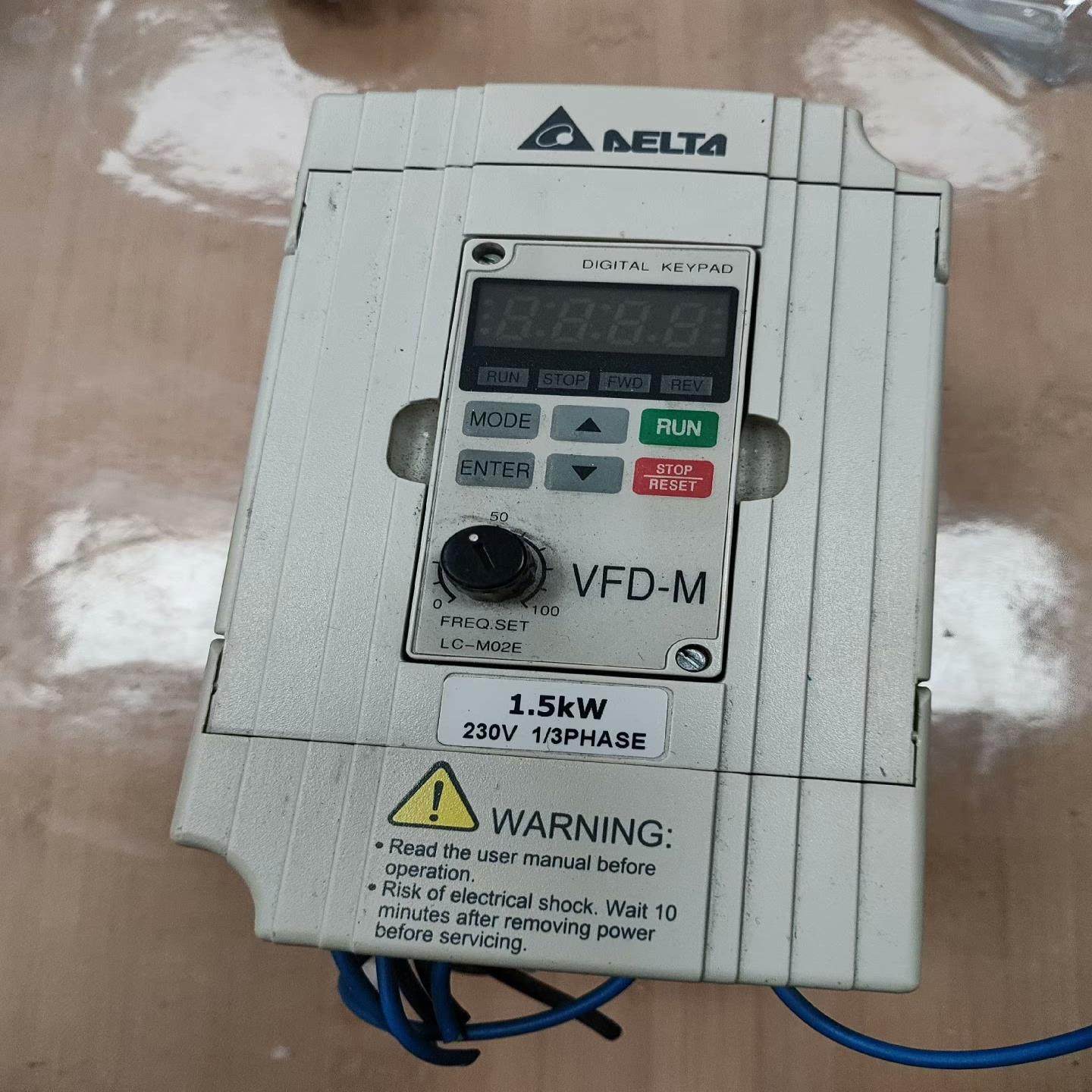 （设备配件）1.5220 拆机KW变频器v台达