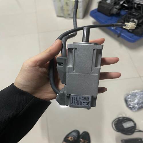 A5 MSMD05AZG1V，50W带刹车电机