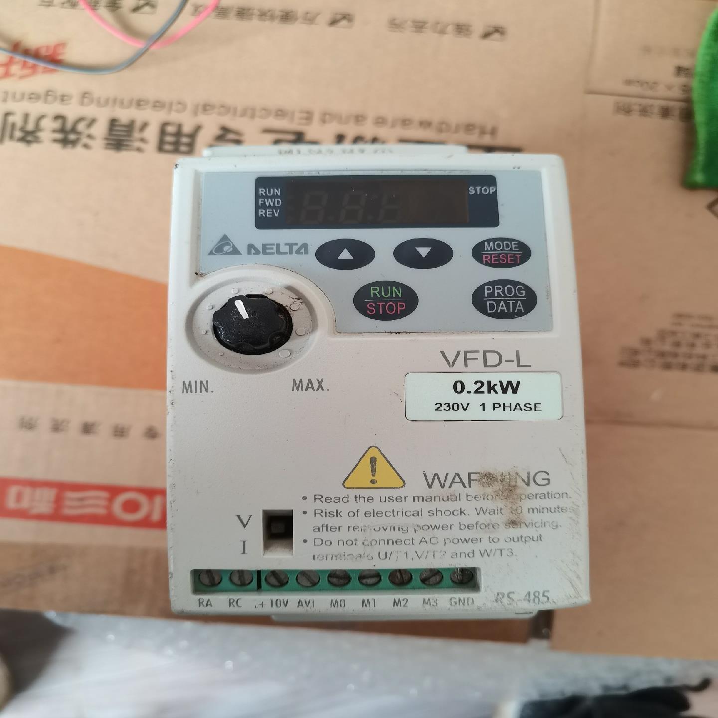 台达变频器 VFD002L21A  0.2kw 下来 通