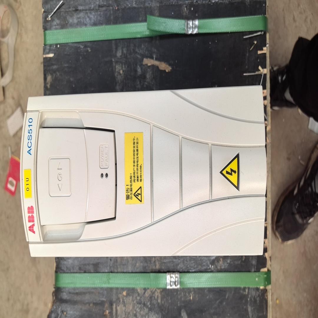 变频器ACS510-01-07A2-4