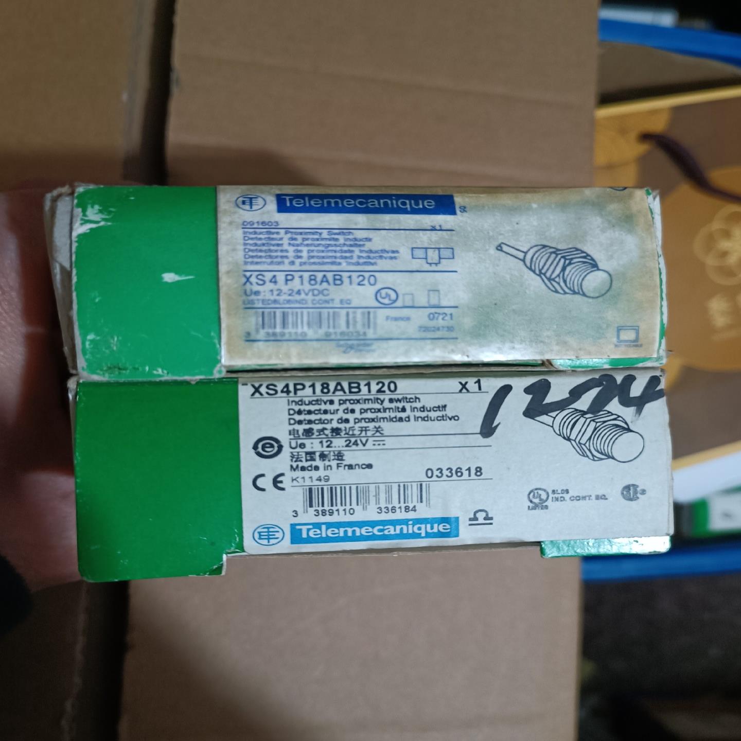 全新接近传感器XS4 P18AB120,余料原装正