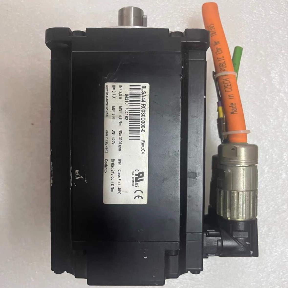 贝加莱伺服电机8LSA44.R0030D300-0实价