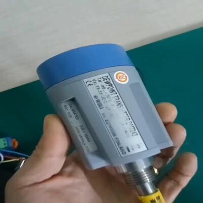 DEWPOINT TRANSMITTER DMT242，DM