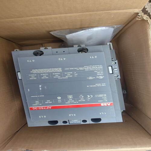 接触器tAF750-30-11690VAC线圈230VAC