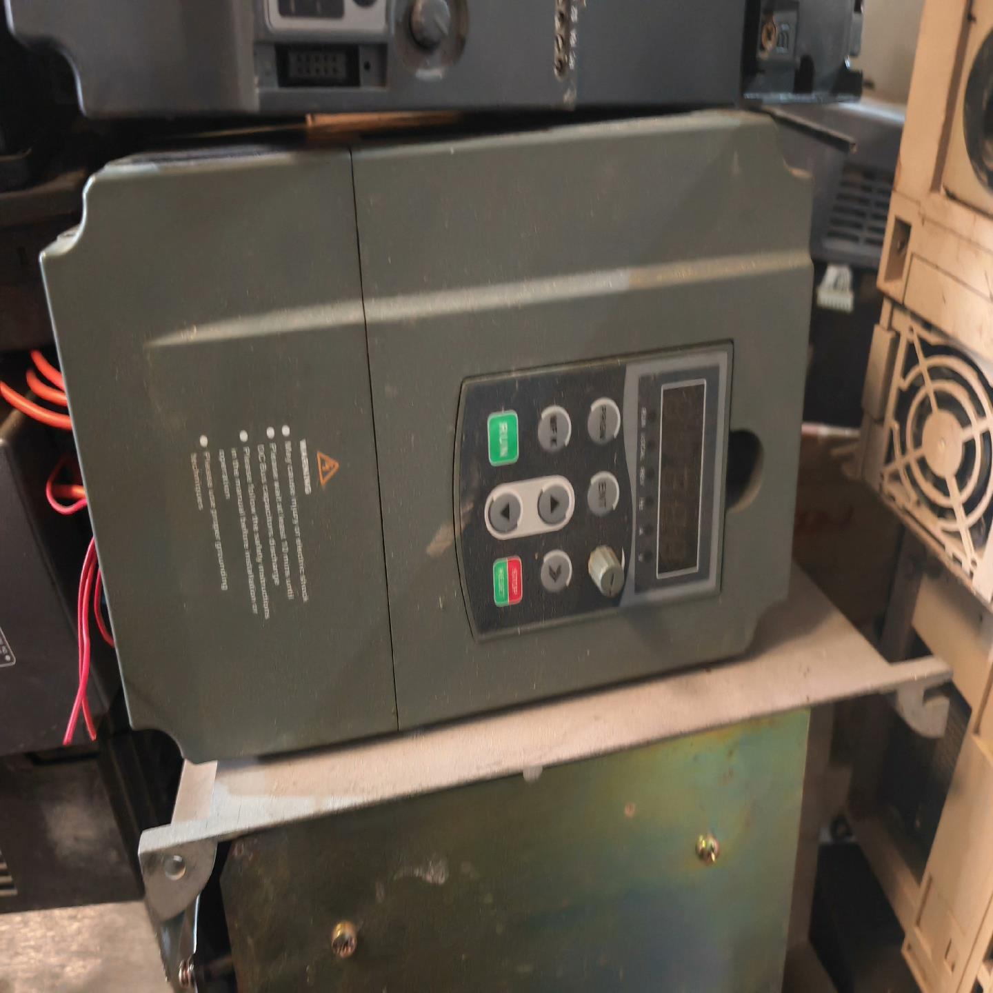 科肯变频器GY9000-T4GB/5.5PB功率4kw 用到