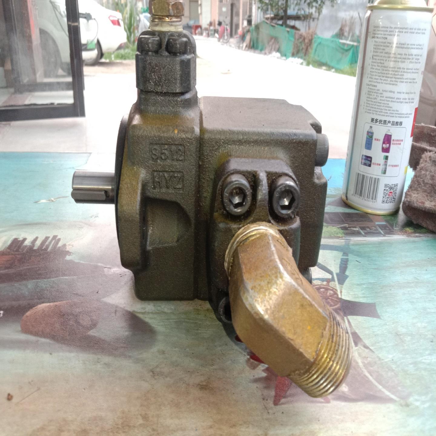 （设备配件）油研叶片泵PV2R1-10-F-RAA-41，成色如图，带法