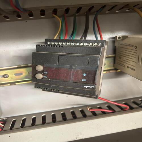 [德峰]danfoss丹佛斯控制器EKC312 084B7250