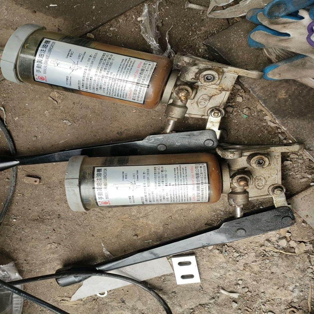 台湾振荣原装件clha-20注朔机手动黄油泵.测试功