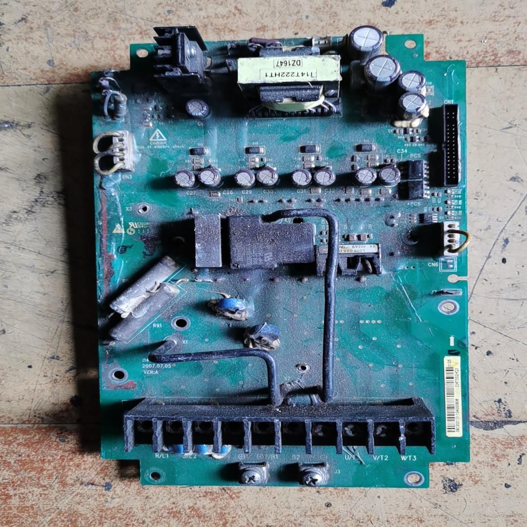 蓝海华腾V5系列5.5KW变频器驱动板，模块