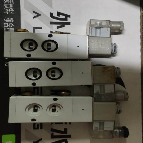 {雅致机械商行}电磁阀4M310-08 AIr-SYA3个110包邮