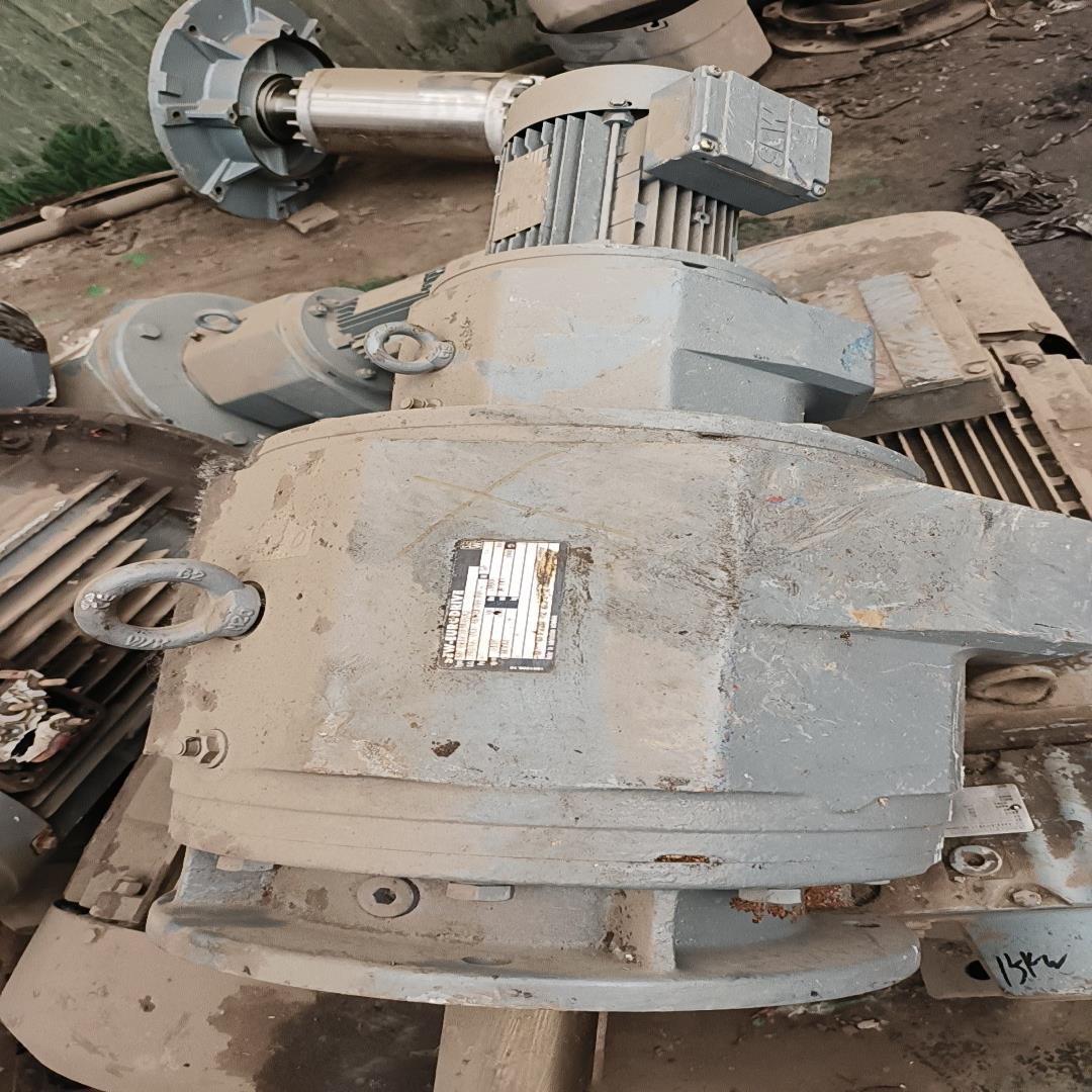 [德峰]sew减速机，RF107和77，电机0.75到4千瓦，速比3