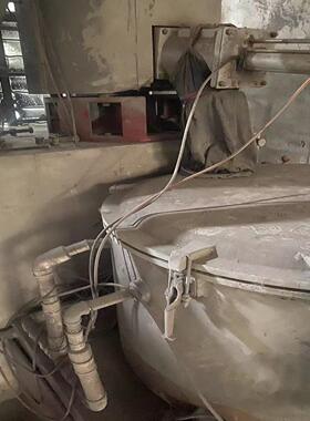 [德峰]高低混合机300-600一台，变频电机40-55kw，工厂在