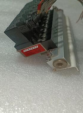 议~dynamco电磁阀D113301实物一组八个带底座