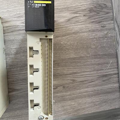 （设备配件）140DRC83000实物图