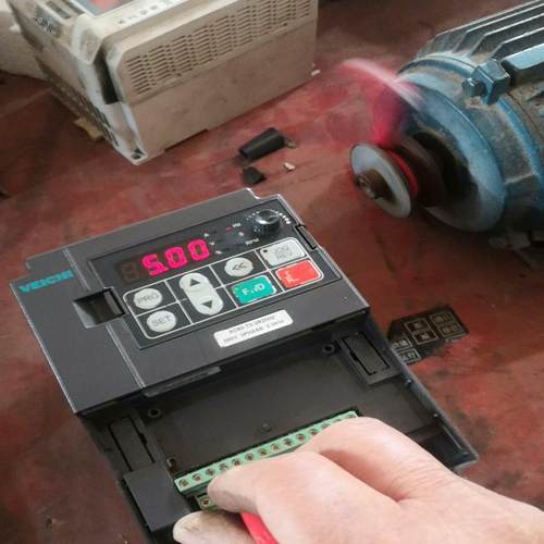 （设备配件）伟创变频器AC60-T3-2R2MG