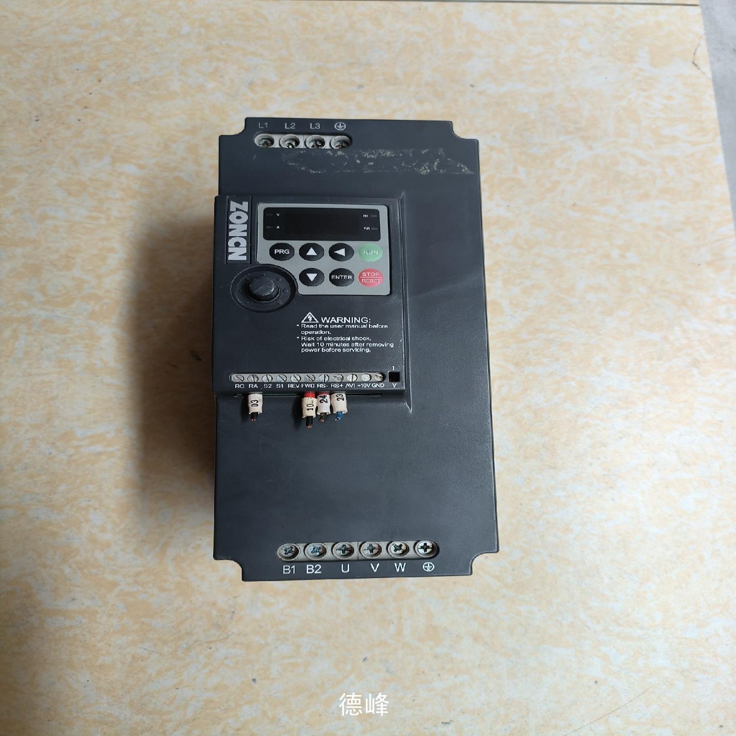 [德峰]Z2400T-7R5GY-HWH 众辰空压机变频器，一台如图议价