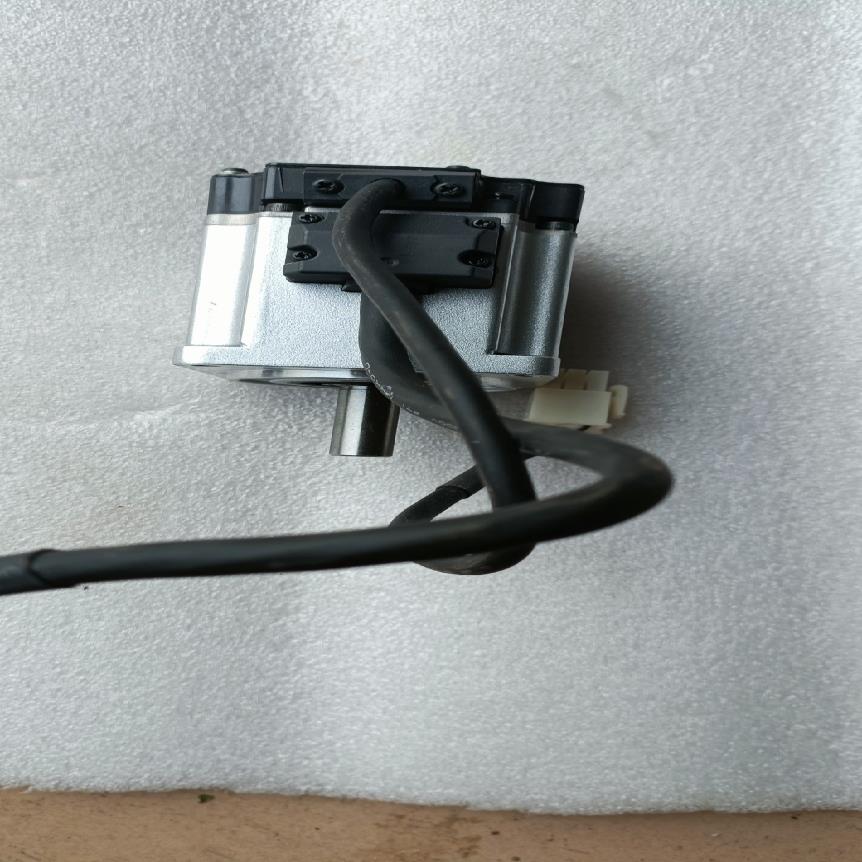 电机MHMF022L1U2M有需要请留言。