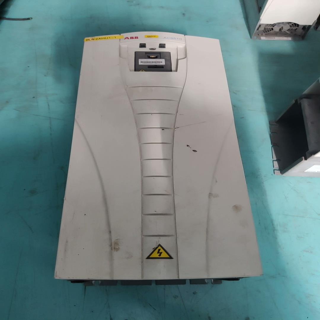 变频器ACS510-01-060A-4，30kw，成色