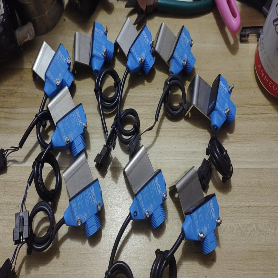 SICK全新原装HL18L-N1G5AB 货号:108070