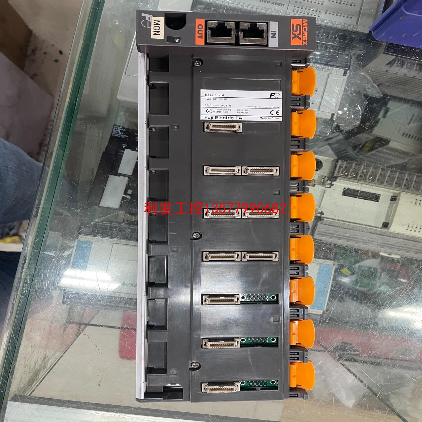 议价[利发工控]富士SX底座NP1PS-08成色漂亮