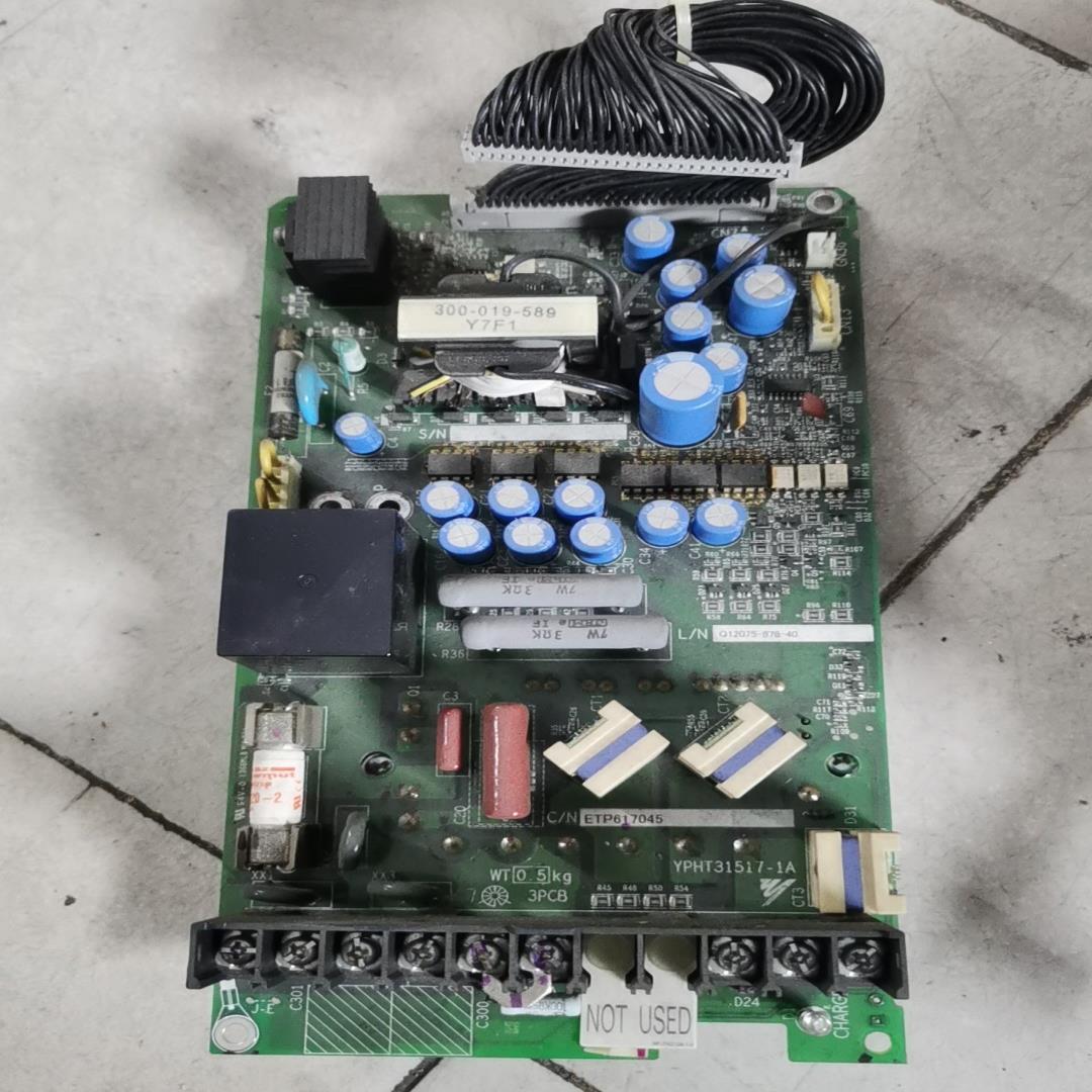 （设备配件）安川变频器E7，3.7KW ，E7U23P7，220V驱动板