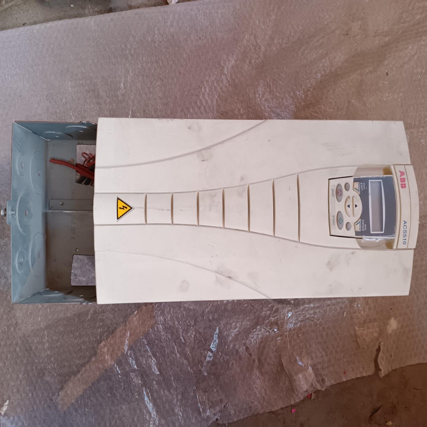 变频器ACS510-01-031A-4 15kw  输