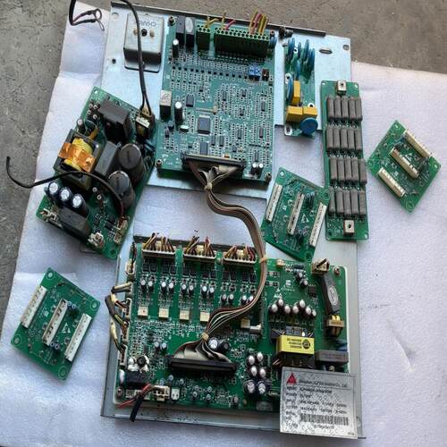 议~ALPHA6000-3055G这个变频器上拆下来一套看