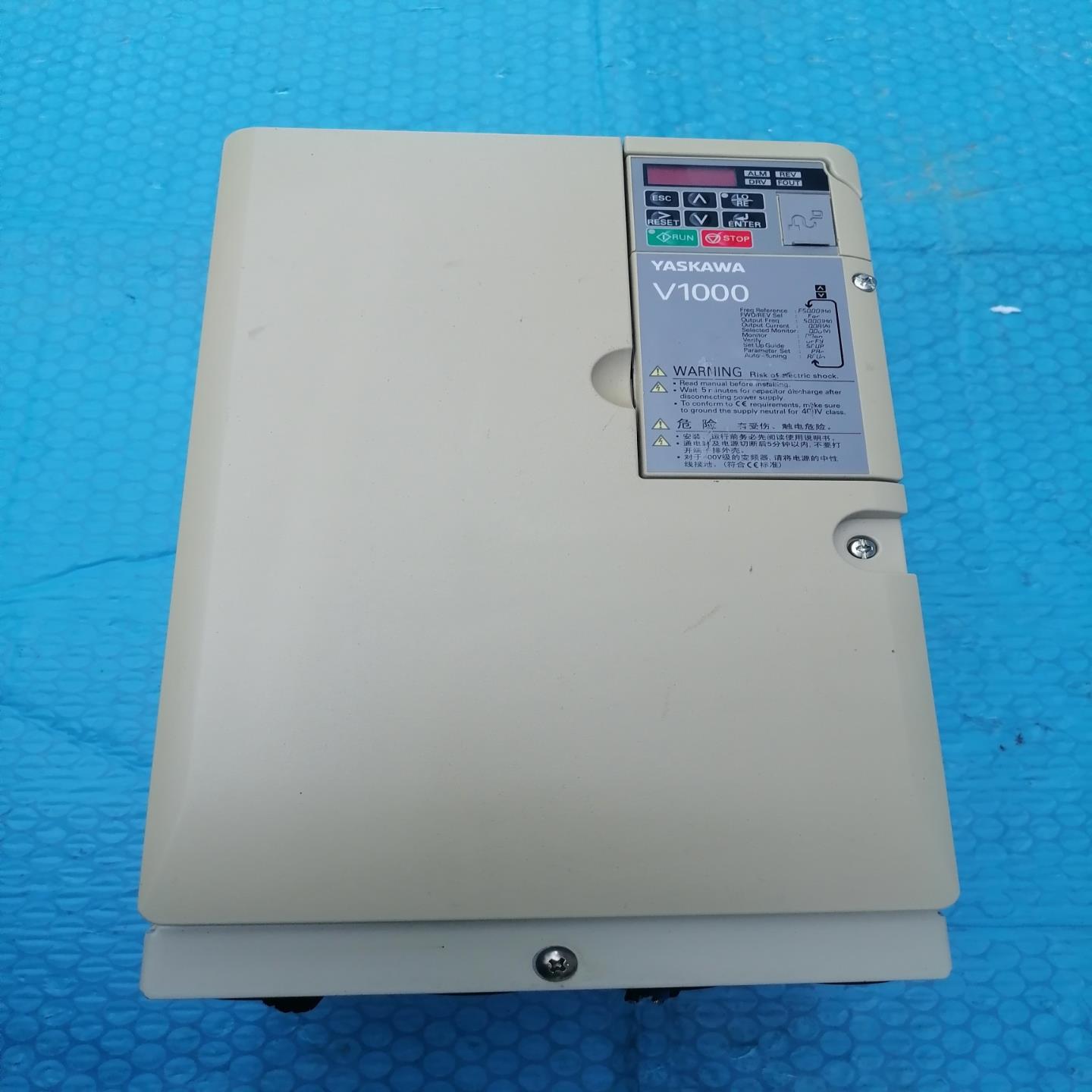 安川变频器  CIMR-VB4A0031FBA