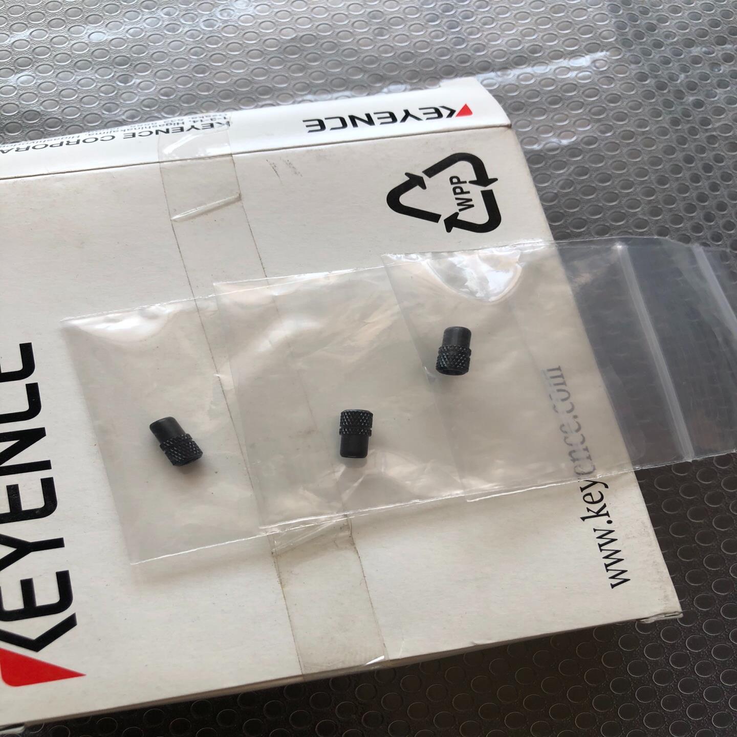 基恩士光纤聚焦镜头F-3HAX，剩余3个