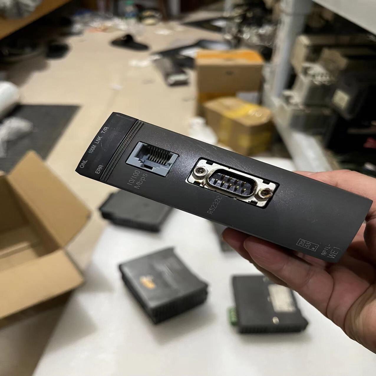 NP1L-WE1富士PLC实物图拍摄保证质量议价(崽崽配件）