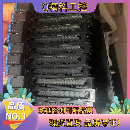 1756-IB32/B有9个圆孔