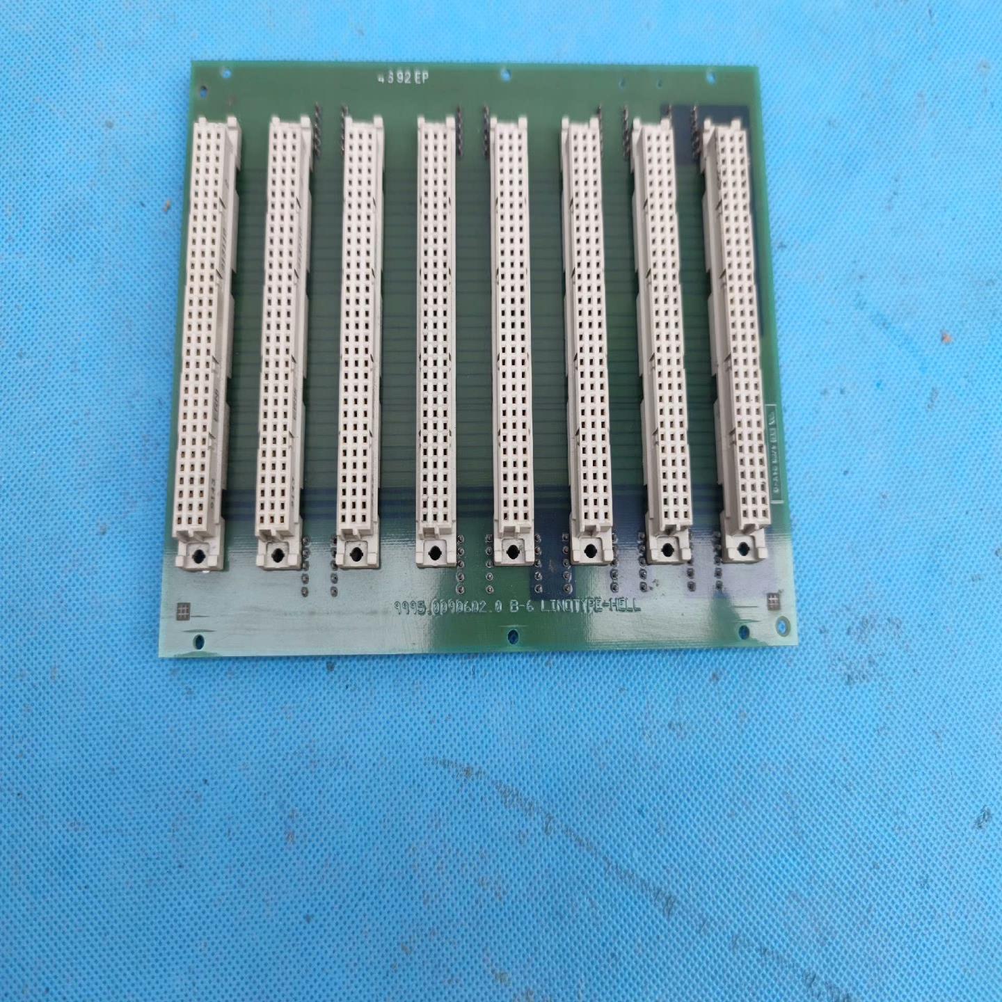 1  Linotype - Hell 5.906.41105