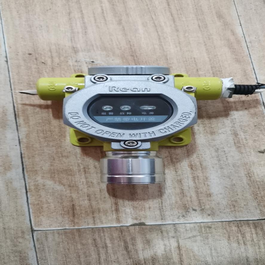 瑞安可燃气体探测器，型号RBT-6000-ZLG/A，成色如