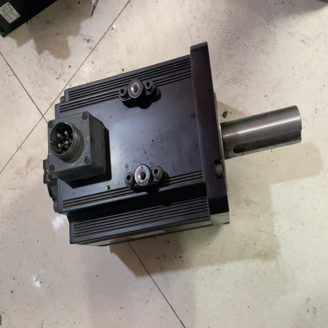 议价议价欧姆龙伺服电机4.5kw欧姆龙R88M-K4K510C--O