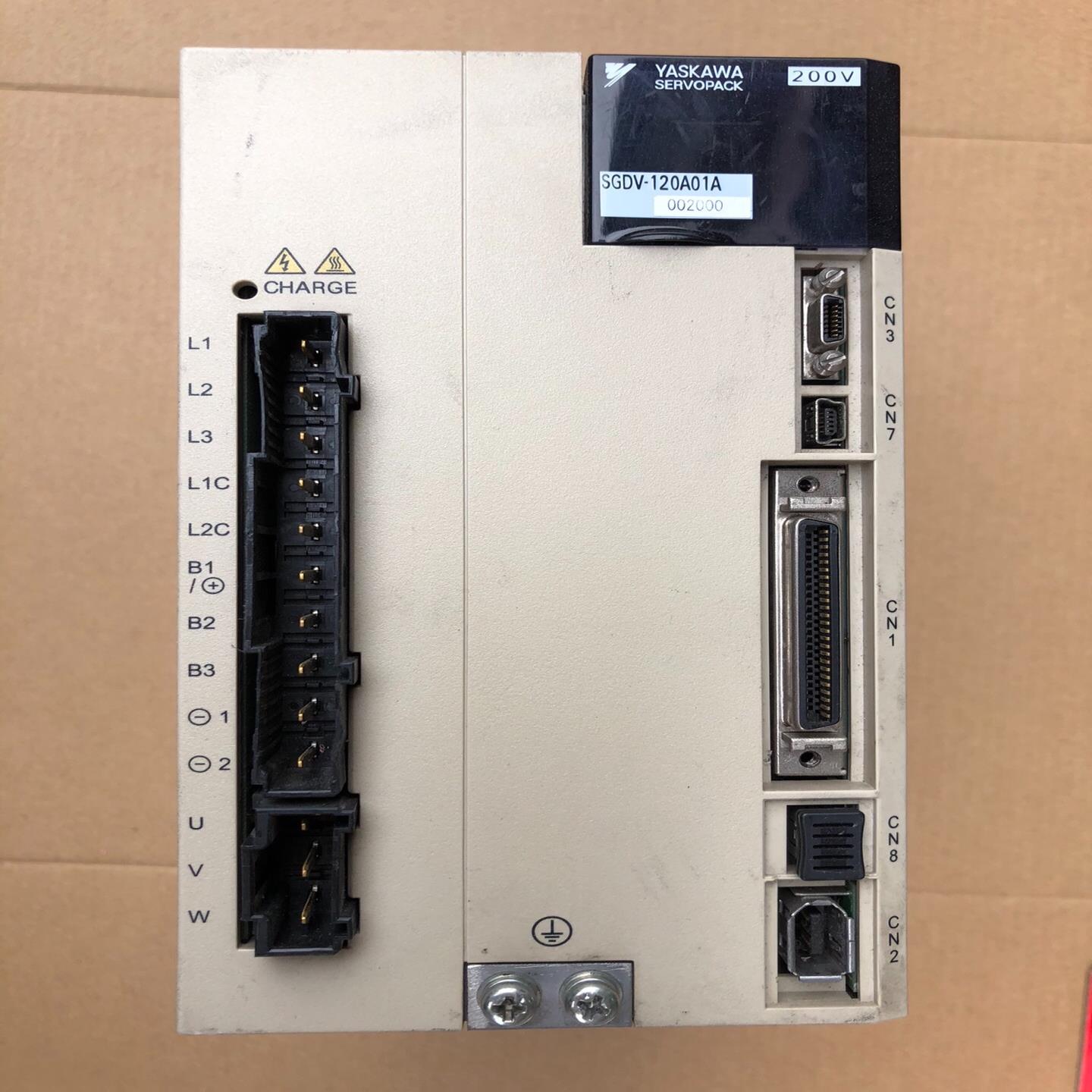 （设备配件）安川伺服器SGDV-120A01A002000，功能好的，可