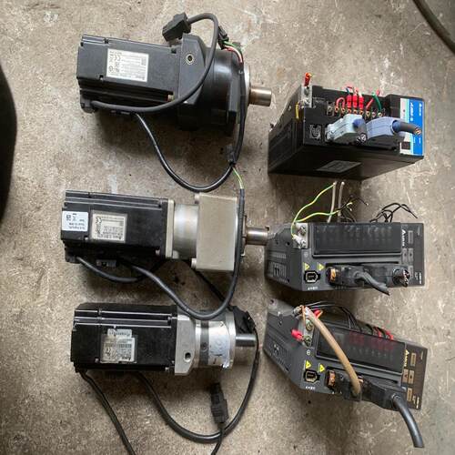 {莱茵电子商行}拆机台达400W伺服电机驱动器三套型号ASD-B0421