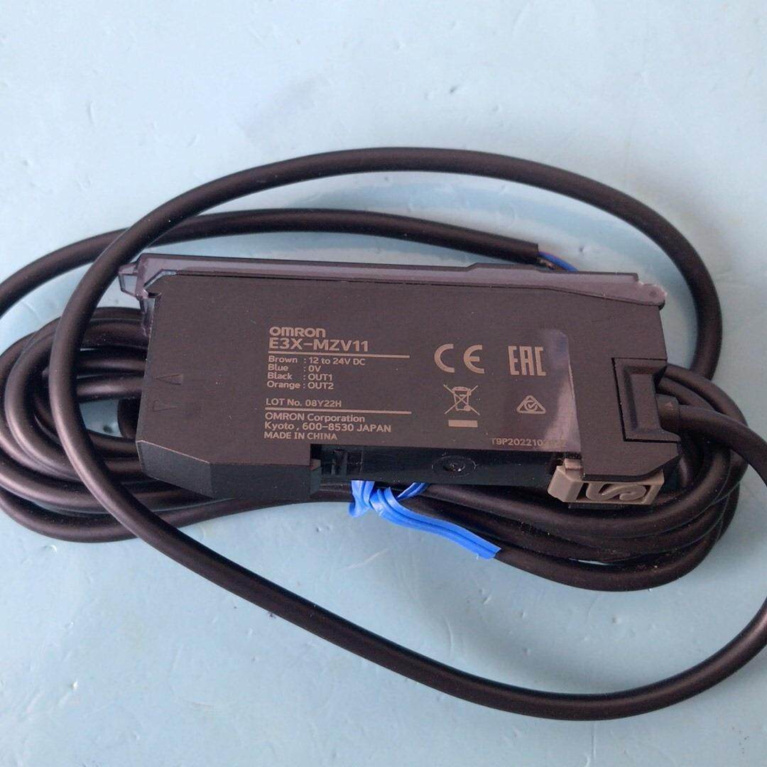 （设备配件）E3X-MZV11（10），双数显光纤放大器，功