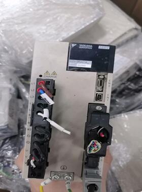 现货安川SGDV-5R5A01A002000成色