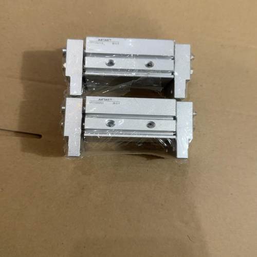 Air TAC气缸 HFT10X20S 共2个  600