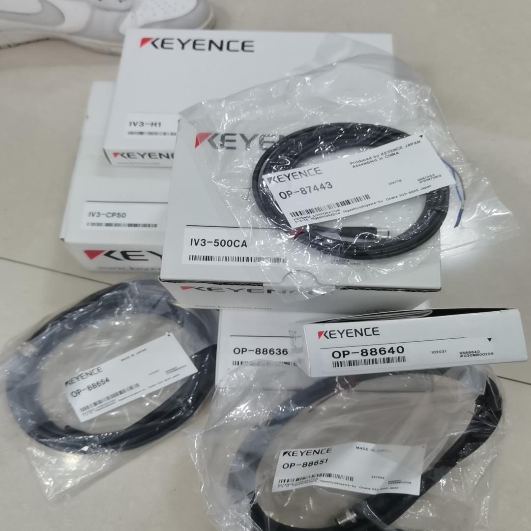 基恩士IV3-500CA全套全新原装正品现货，有需要私聊询价