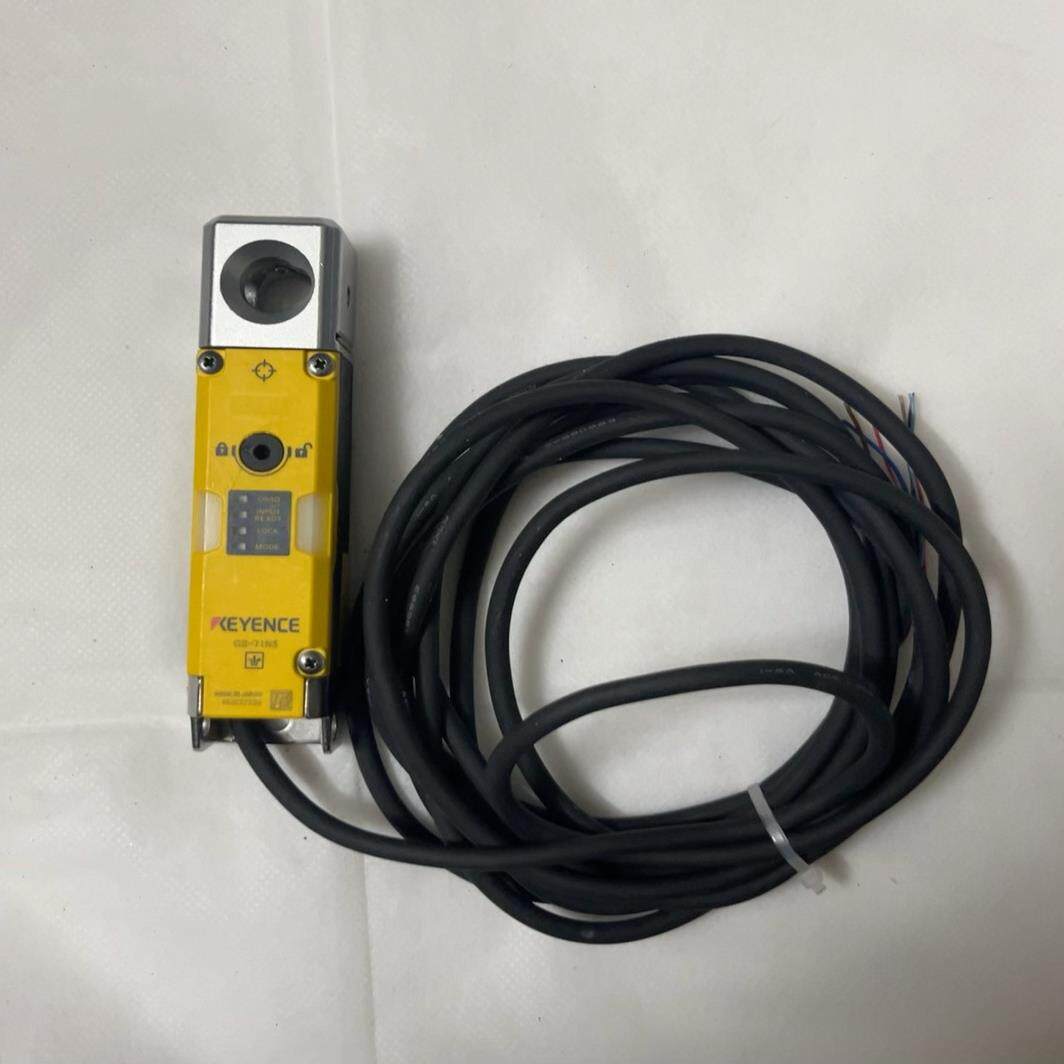 基恩士安全门锁开关 GS-71N5功能完好  成色如图  线