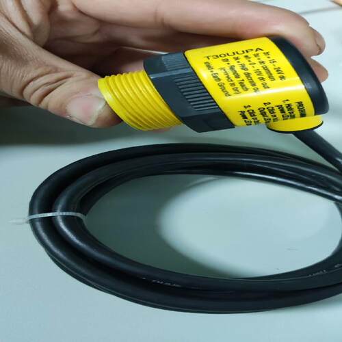 邦纳超声波传感器U-GAGE  T30UUPA，成色9新，功